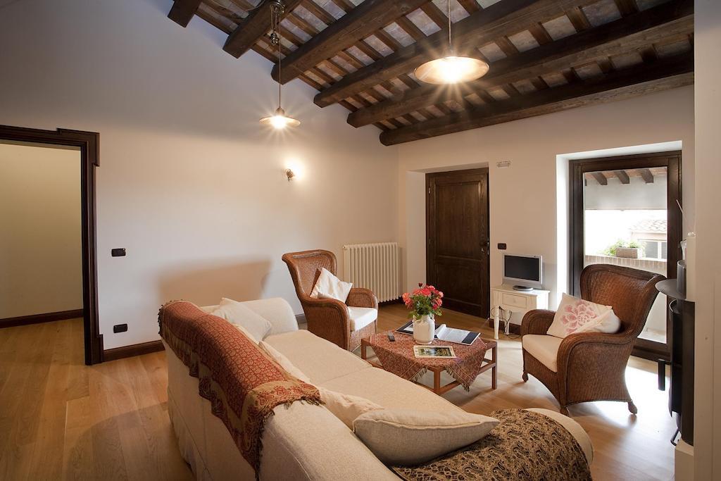 Отель Agriturismo Fattoria Marchetti Montalto delle Marche Экстерьер фото