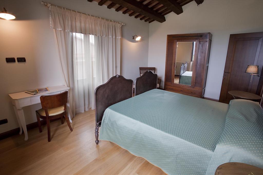 Отель Agriturismo Fattoria Marchetti Montalto delle Marche Номер фото