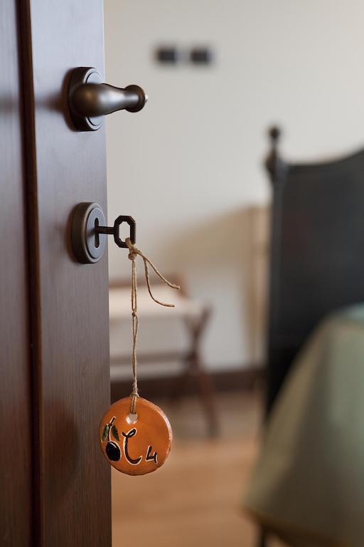 Отель Agriturismo Fattoria Marchetti Montalto delle Marche Номер фото